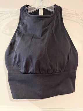 lululemon black high-neck cropped racer back padded tank top size 4